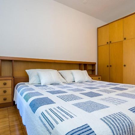 Apartment Jakovac By El-Pi Tours Njivice Eksteriør bilde