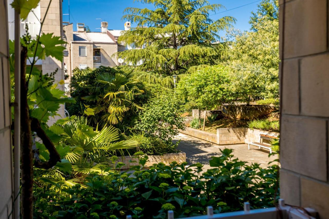 Apartment Jakovac By El-Pi Tours Njivice Eksteriør bilde