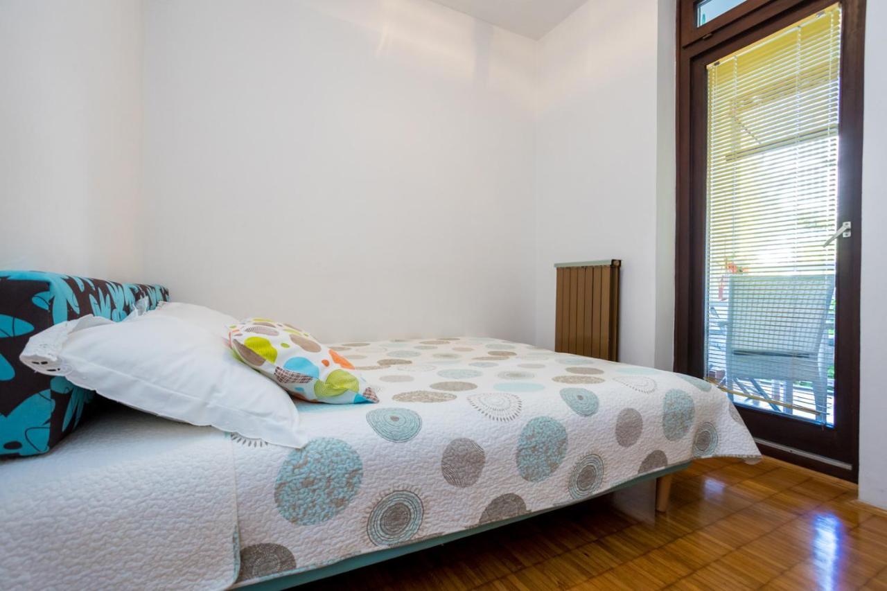 Apartment Jakovac By El-Pi Tours Njivice Eksteriør bilde