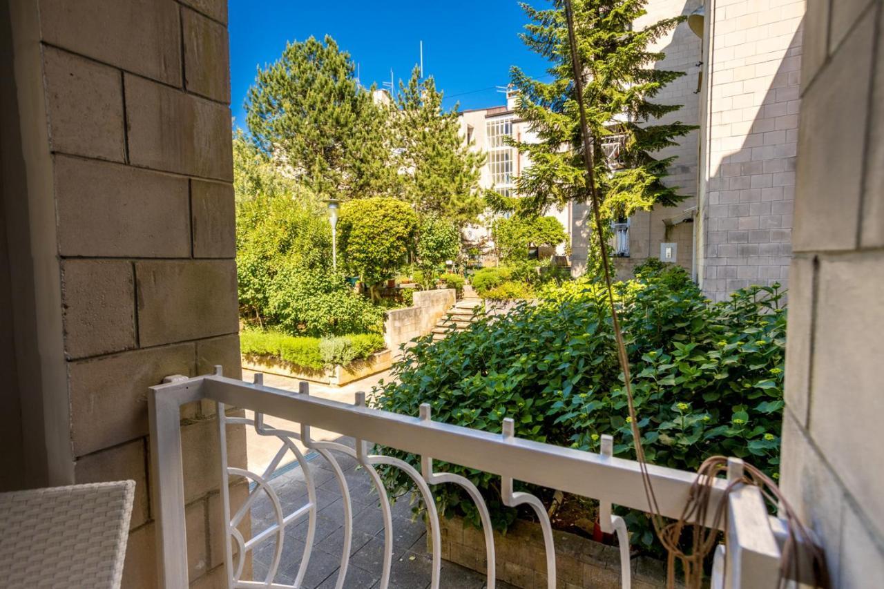Apartment Jakovac By El-Pi Tours Njivice Eksteriør bilde